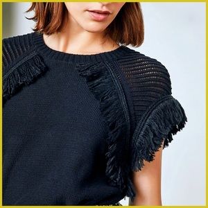 🏷 🆕 BCBGMaxAzria Short Sleeve Sweater Top